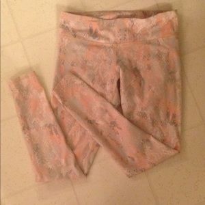 Alo high waisted airbrush leggings! Snakeskin